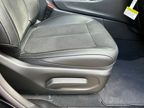 New 2024 Jeep Grand Cherokee Altitude image 24