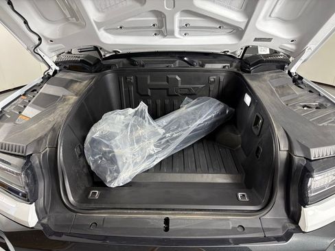 Used 2025 GMC Hummer EV 3X image 45