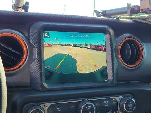 Used 2023 Jeep Gladiator Mojave w/ Trailer Tow Package image 27