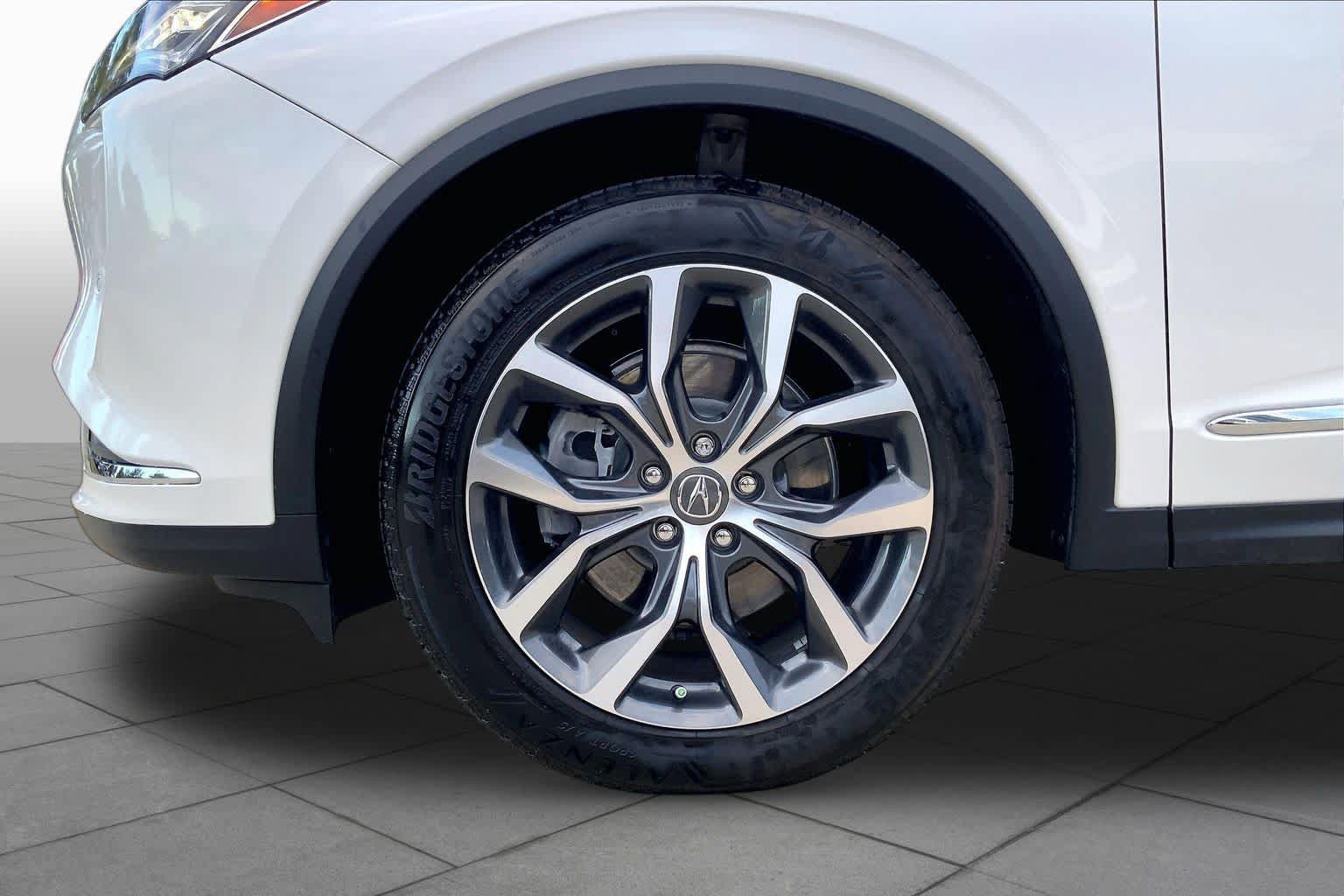 Used 2024 Acura MDX w/ Technology Package FWD image 11