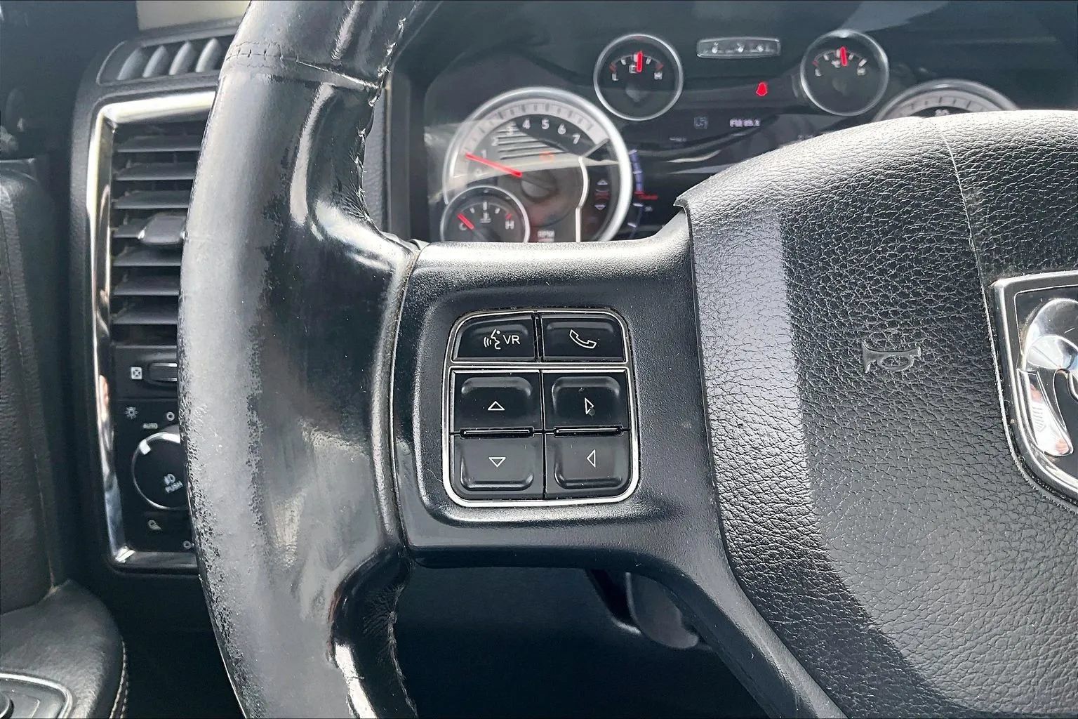 Used 2014 RAM 1500 Sport w/ Sport Premium Group AWD/4WD image 18