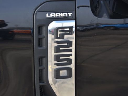 Used 2024 Ford F250 Lariat w/ Chrome Package image 10