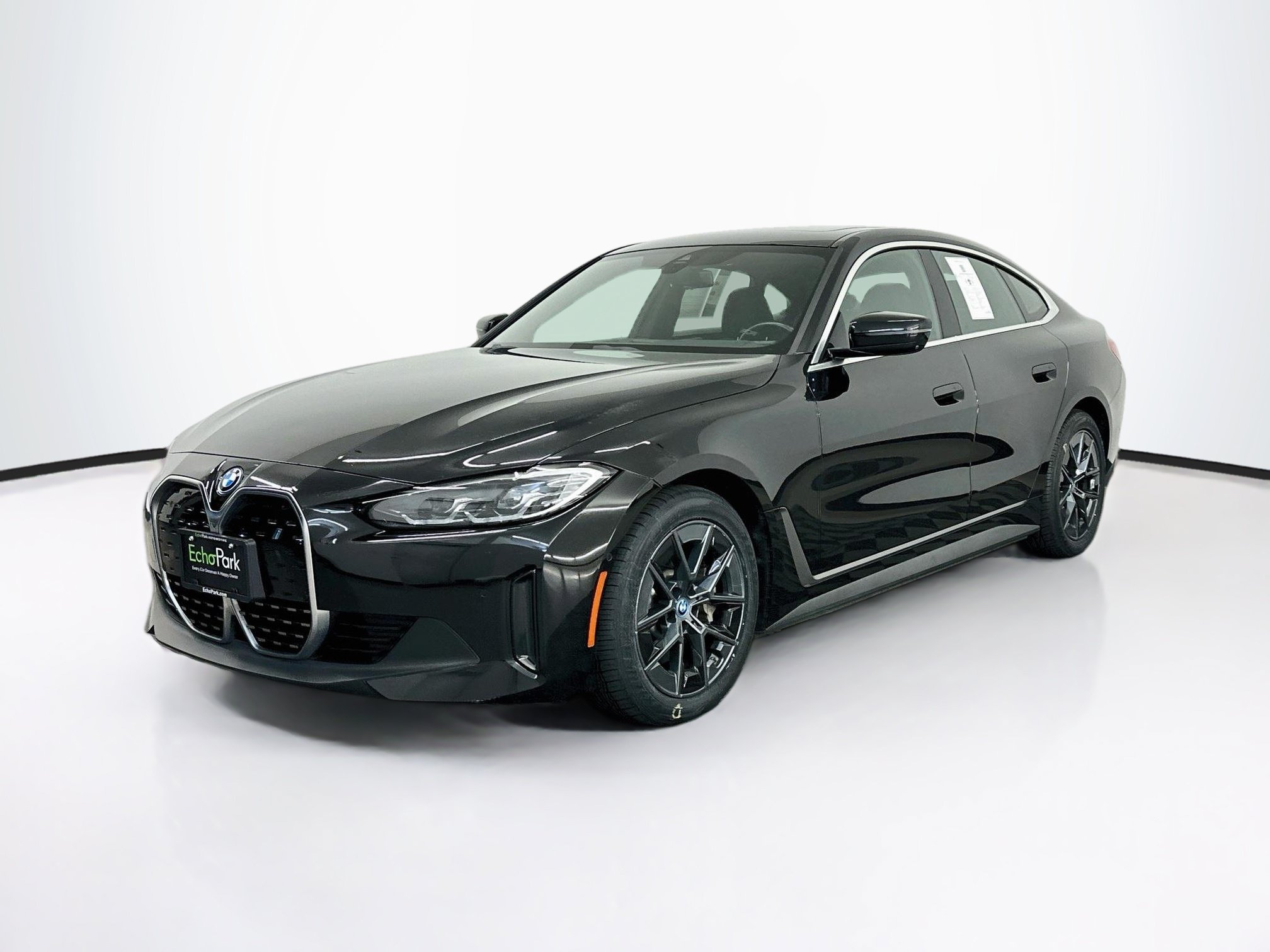 Used 2024 BMW i4 xDrive40i AWD/4WD image 3