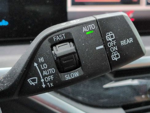 Certified 2024 BMW X5 xDrive40i w/ Premium Package image 26