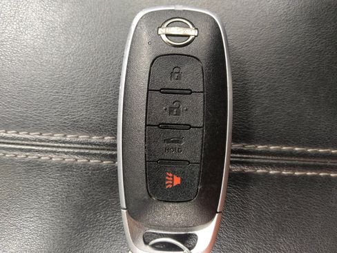 Used 2025 Nissan Sentra SV FWD image 32
