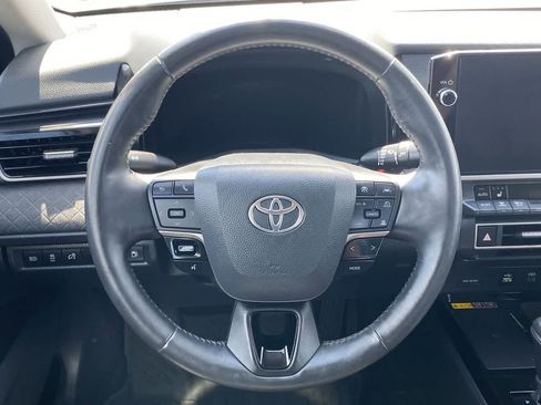 Certified 2025 Toyota Camry XLE FWD image 14