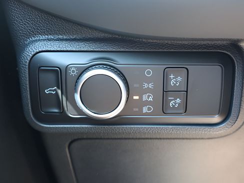 New 2026 Ford Explorer Active AWD/4WD image 18