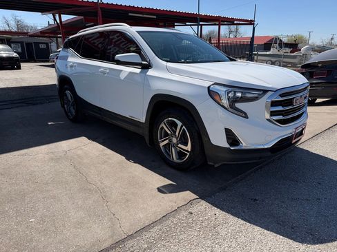 Used 2020 GMC Terrain SLT w/ Preferred Package image 2