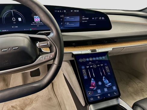 Used 2024 Lucid Air Touring AWD/4WD image 26