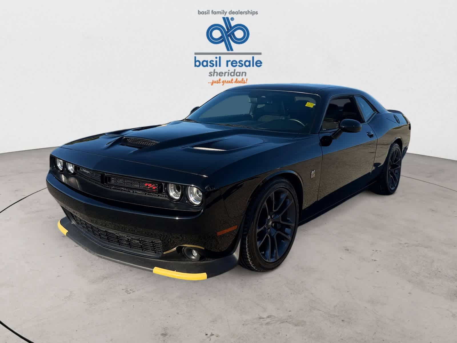 Used 2023 Dodge Challenger R/T Scat Pack w/ Plus Package RWD image 2