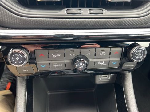 New 2026 Jeep Compass Limited AWD/4WD image 16
