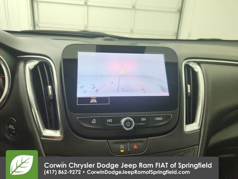 Used 2024 Chevrolet Malibu LT image 24