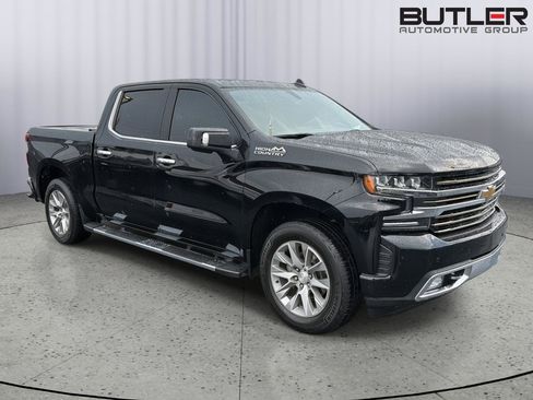 Used 2020 Chevrolet Silverado 1500 High Country w/ Z71 Off-Road Package AWD/4WD image 8