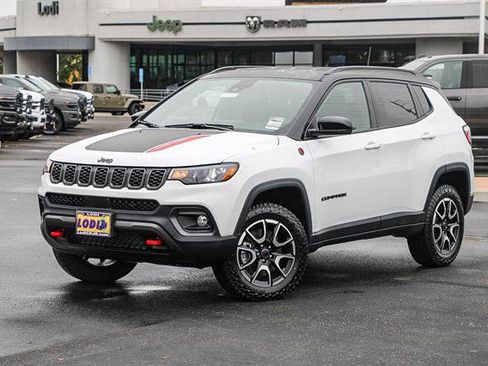 New 2026 Jeep Compass Trailhawk image 1