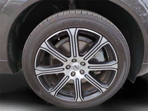Used 2018 Volvo XC60 T6 Inscription w/ Luxury Seat Package image 28