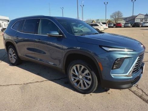 New 2026 Buick Enclave Preferred w/ Super Cruise Package image 2