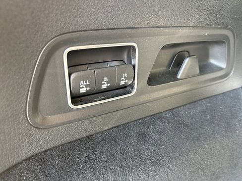 Used 2025 Mercedes-Benz GLS 450 GLS 450 image 54