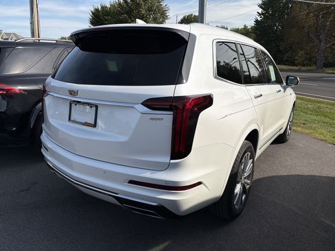 Used 2023 Cadillac XT6 Premium Luxury w/ LPO, Floor Liner Package AWD/4WD image 7