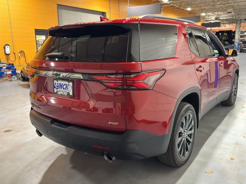 Used 2022 Chevrolet Traverse RS w/ LPO, Floor Liner Package image 6