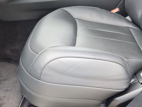 Used 2025 Land Rover Range Rover Sport SE image 23