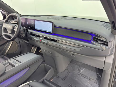 Used 2024 Kia EV9 GT-Line image 15
