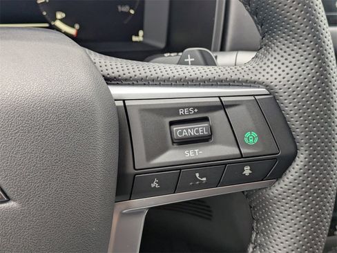 New 2025 Mitsubishi Outlander SE image 28