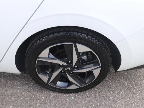 Used 2022 Hyundai Elantra Limited w/ Cargo Package FWD image 24