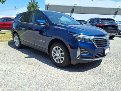 Used 2022 Chevrolet Equinox LT AWD/4WD image 4