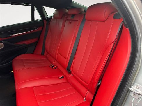 Used 2019 BMW X6 M w/ Executive Package AWD/4WD image 15