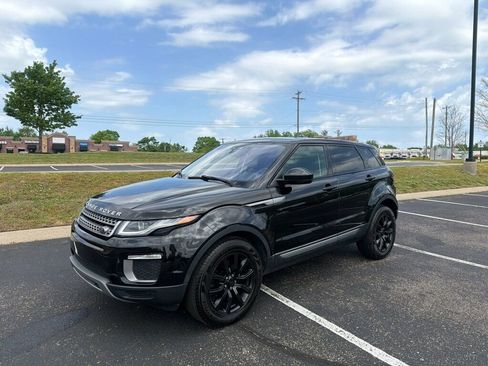 Used 2016 Land Rover Range Rover Evoque SE image 1