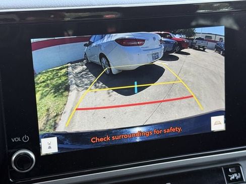 Used 2025 Toyota Camry SE FWD image 18