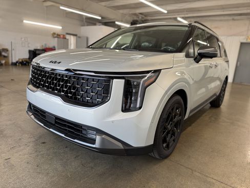 New 2026 Kia Carnival SX Prestige image 7