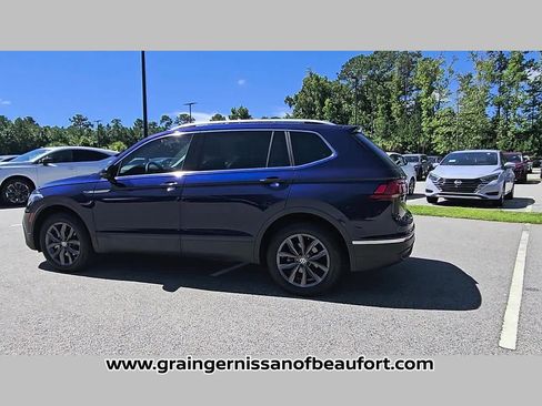 Used 2022 Volkswagen Tiguan SE FWD image 28