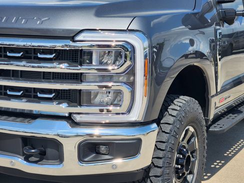 New 2026 Ford F250 Lariat w/ Tremor Off-Road Package AWD/4WD image 10