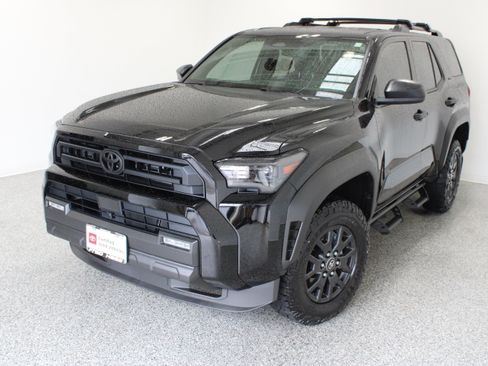 Used 2026 Toyota 4Runner SR5 AWD/4WD image 2