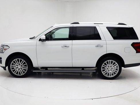 Used 2022 Ford Expedition Limited image 6