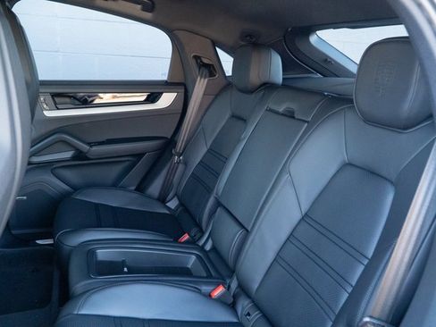 New 2026 Porsche Cayenne S image 18