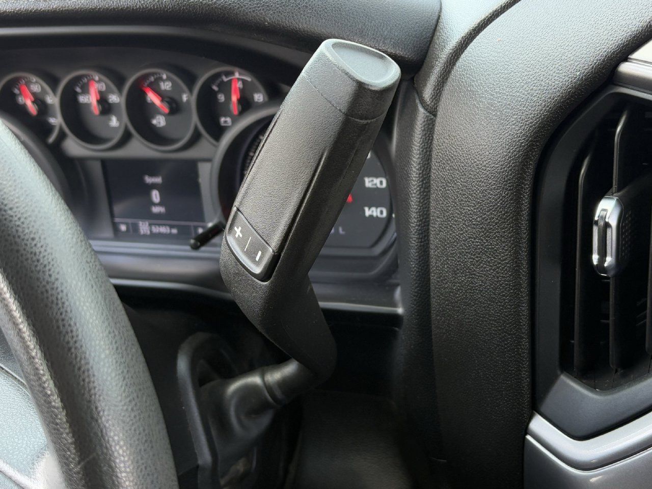 Used 2024 Chevrolet Silverado 1500 W/T w/ Trailering Package AWD/4WD image 18