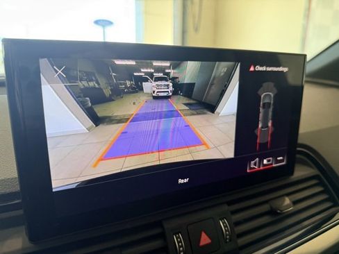 Used 2024 Audi Q5 2.0T Premium w/ Summer of Audi Package image 38