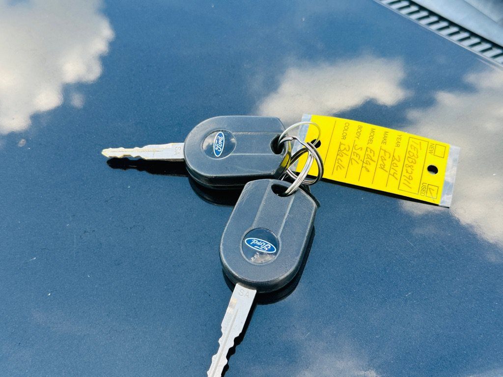 Used 2014 Ford Edge SEL w/ Equipment Group 205A AWD/4WD image 30