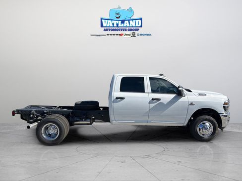 New 2026 RAM 3500 Tradesman w/ Chrome Appearance Group A image 6