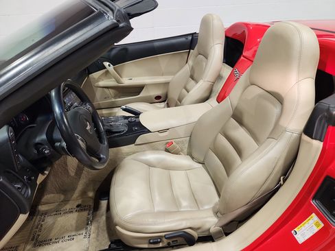 Used 2010 Chevrolet Corvette Convertible w/ Preferred Equipment Group image 21