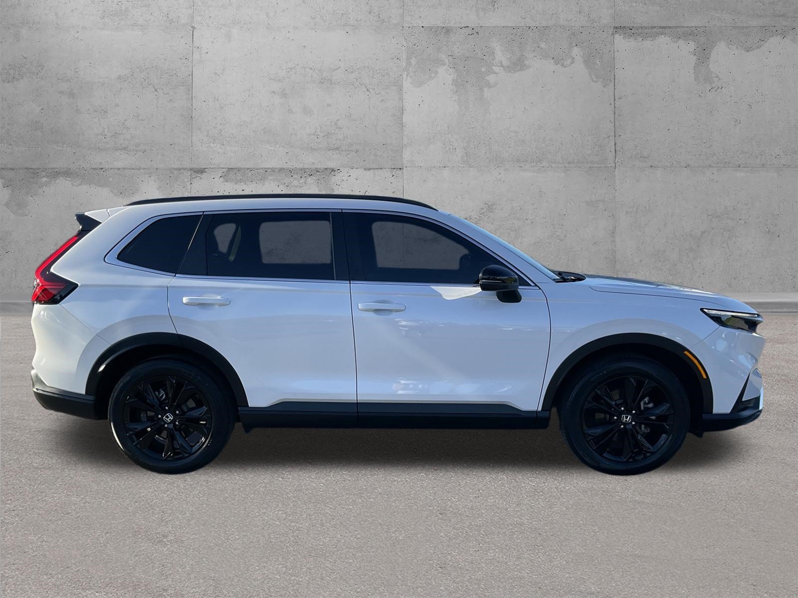 Used 2023 Honda CR-V Sport Touring image 3
