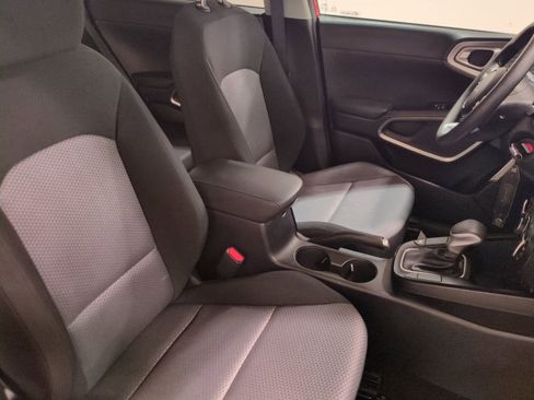 Certified 2024 Kia Soul LX FWD image 11