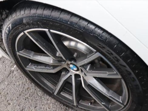 Used 2020 BMW 330i Sedan w/ Convenience Package image 5