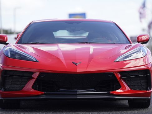 Used 2023 Chevrolet Corvette Stingray Premium Cpe w/ Z51 Performance Package RWD image 27