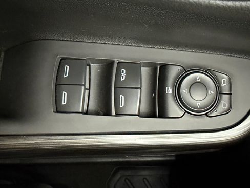 Used 2019 GMC Acadia SLT image 22