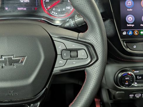 Used 2022 Chevrolet TrailBlazer RS w/ Sun and Liftgate Package FWD image 19