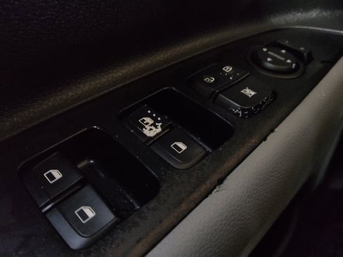Used 2021 Kia Rio S FWD image 27