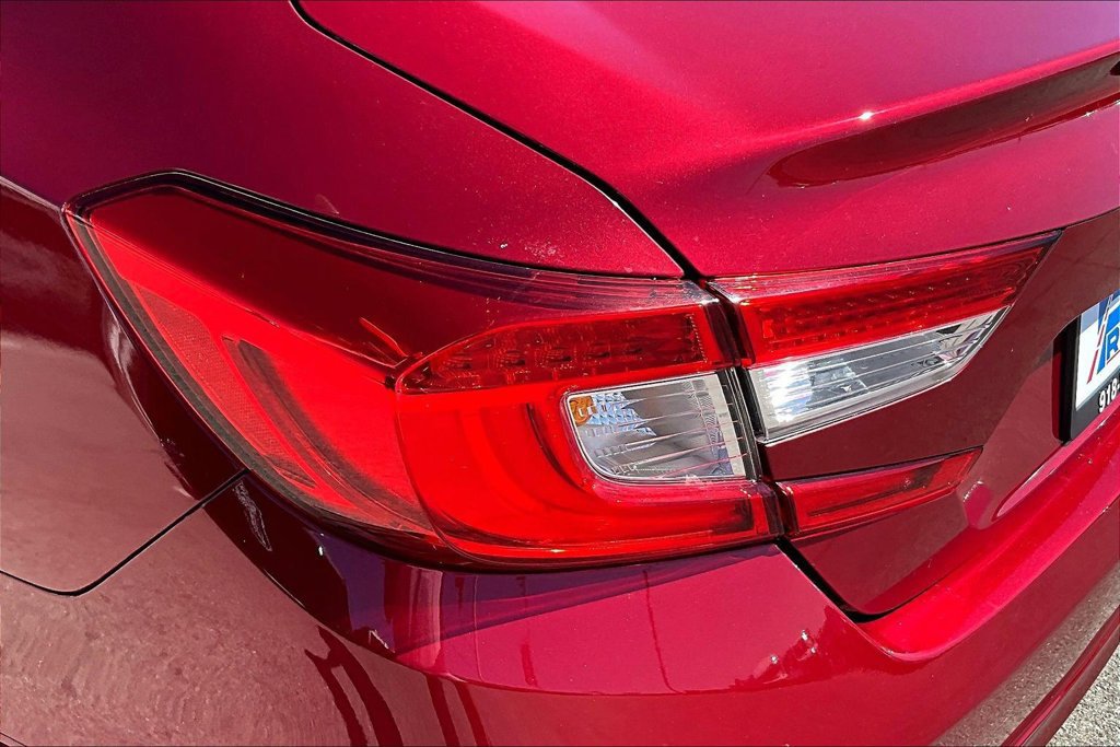 Used 2018 Honda Accord LX image 32